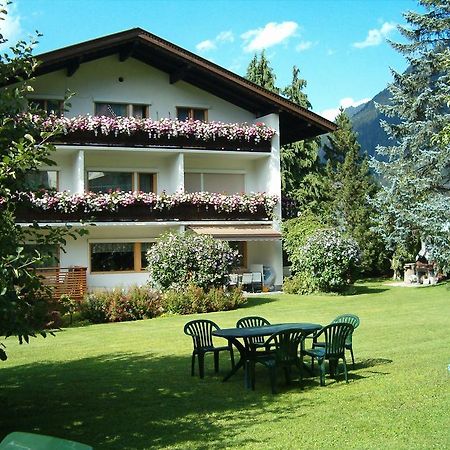 Bed and Breakfast Gästehaus Ahornblick Mayrhofen Exterior foto